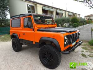 Image 7/38 of Land Rover 90 (1987)