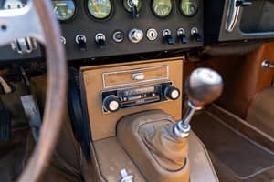 Image 74/86 de Jaguar E-Type (1967)