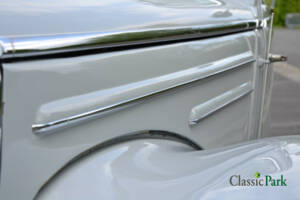 Image 48/50 of Mercedes-Benz 220 (1952)