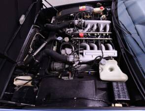 Bild 23/50 von Aston Martin Lagonda (1989)