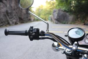 Image 17/33 of Yamaha RD 250 (1976)