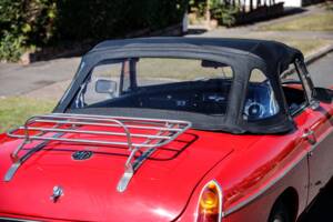 Image 35/41 de MG MGB (1972)