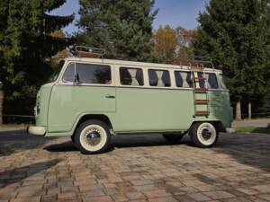 Image 4/30 of Volkswagen T2 Brasil Camper (1982)