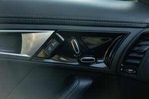 Image 21/45 of Jaguar F-Type (2016)