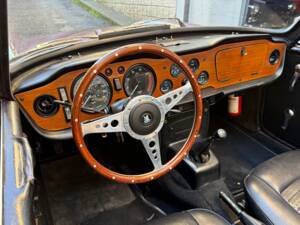 Imagen 17/20 de Triumph TR 6 PI (1973)