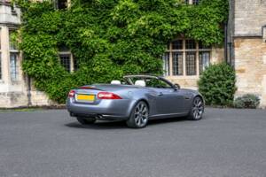 Image 18/41 of Jaguar XK (2013)