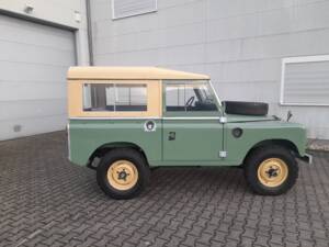 Immagine 15/29 di Land Rover 88 (1974)