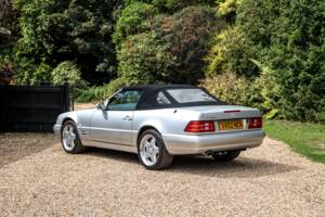 Image 7/43 of Mercedes-Benz SL 280 (2002)
