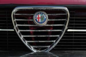 Image 15/50 of Alfa Romeo Giulia Nuova Super 1300 (1974)