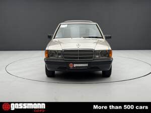 Bild 5/15 von Mercedes-Benz 190 E (1985)