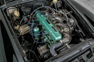 Image 40/50 of MG MGC GT (1969)