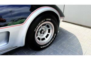 Image 14/18 of Chevrolet Corvette Indy Pace Car (1978)
