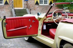 Image 4/61 of Mercedes-Benz 190 SL (1959)