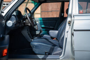 Image 20/38 of Mercedes-Benz 300 D (1981)