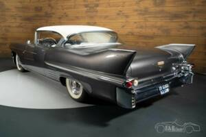 Bild 14/19 von Cadillac 62 Coupe DeVille (1958)