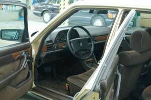 Bild 50/50 von Mercedes-Benz 280 SE (1980)