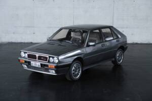 Image 12/50 of Lancia Delta HF Integrale (1988)