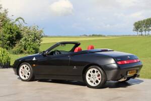 Image 22/50 of Alfa Romeo Spider 3.0 V6 24V (2001)
