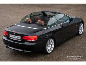 Image 4/32 de BMW 335i (2008)