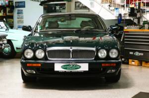 Bild 1/29 von Jaguar XJ6 3.2 Executive (1997)