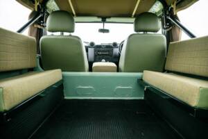 Image 29/39 of Land Rover Defender 90 TD4 (2008)