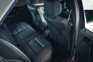 Image 14/15 of Mercedes-Benz E 420 (1995)