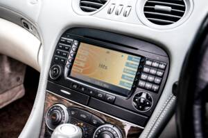 Immagine 43/46 di Mercedes-Benz SL 65 AMG (2005)