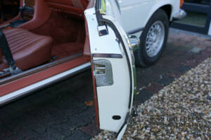 Bild 41/50 von Mercedes-Benz 380 SL (1982)
