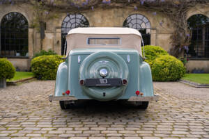 Image 2/23 of Bentley 3 1&#x2F;2 Liter Park Ward DHC (1936)