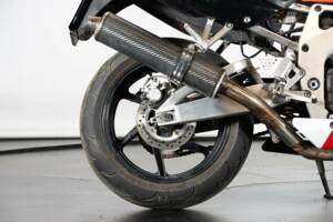 Imagen 12/44 de Honda CBR 900RR Fireblade (1999)