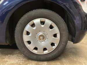 Bild 17/17 von Volkswagen New Beetle 1.4 (2002)