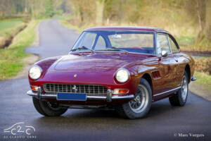 Bild 23/71 von Ferrari 330 GT 2+2 (1966)