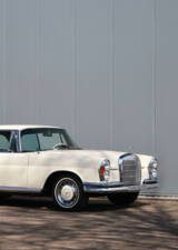 Image 4/45 of Mercedes-Benz 280 SE (1968)