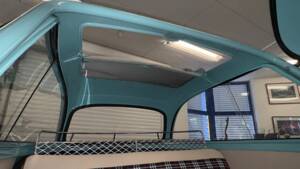 Image 12/13 of BMW Isetta 250 (1959)
