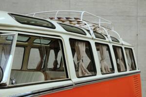 Bild 4/24 von Volkswagen T1 Brasil 1.6 (1975)
