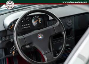 Bild 4/15 von Alfa Romeo 33 - 1.7 (1987)