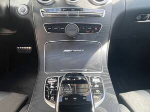 Image 17/26 of Mercedes-Benz C 63 AMG T (2020)