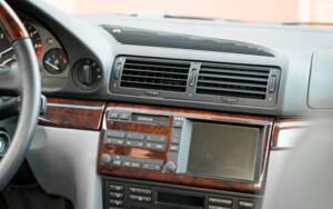 Image 39/55 of BMW 740i (1997)