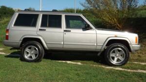 Bild 4/50 von Jeep Cherokee 2.5 TD (2000)