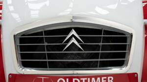 Image 14/15 de Citroën 2 CV 6 Club (1985)