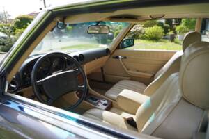Bild 10/19 von Mercedes-Benz 560 SL (1989)