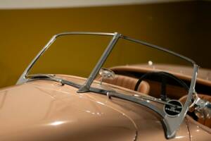 Image 12/50 of Jaguar XK 120 OTS (1952)