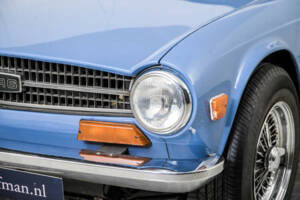 Immagine 22/50 di Triumph TR 6 (1973)