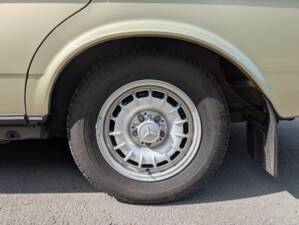 Bild 9/35 von Mercedes-Benz 300 TD Turbodiesel (1985)