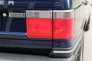 Afbeelding 63/95 van Land Rover Range Rover 4.6 Vogue (2002)