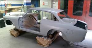 Image 3/18 of Alfa Romeo Giulia GT 1300 Junior (1968)