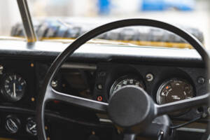 Image 53/98 of Land Rover 109 (1983)
