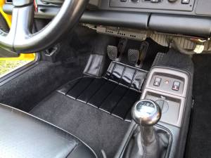 Image 26/27 of Porsche 911 Speedster (1993)