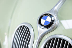Bild 34/50 von BMW 502 - 3,2 Liter (1955)