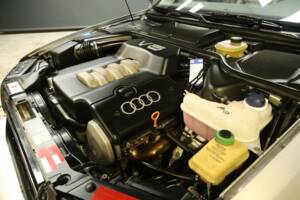 Immagine 4/50 di Audi A8 4.2 quattro (1995)